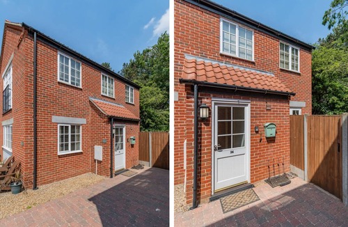 Stalham Cottage | Cabin ∙ 3 bedrooms ∙ 6 guests