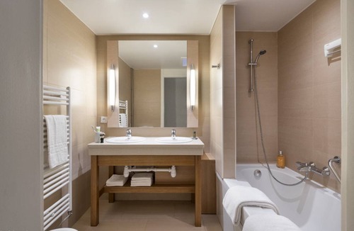 Les Barils Cottage | Cabin ∙ 3 bedrooms ∙ 6 guests