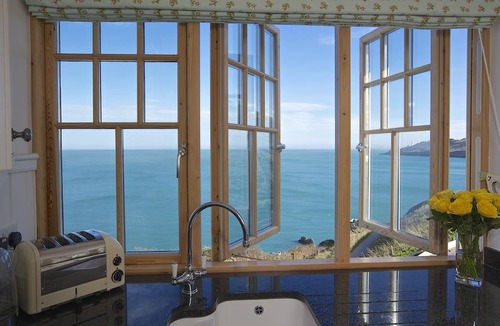 Chillington Cottage | Cabin ∙ 3 bedrooms ∙ 5 guests