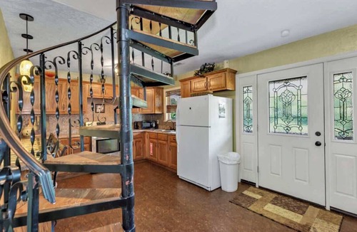 Langston Cabin | *Cabin #3 @ Fisherman's Landing (4 bed/2 bath)*