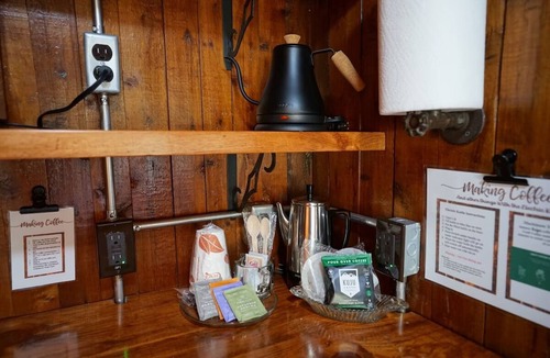 Cadillac Cabin | Cabin #3 - Middle Mitten