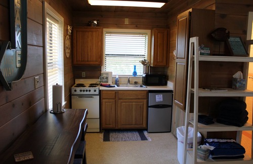 Dennis Cabin | Cabin 3 on Stony Point