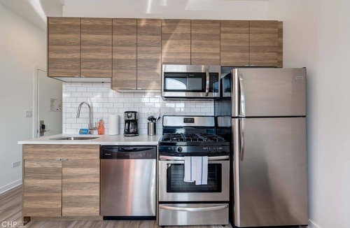River West Apartment | Cabin 307 by 747 Lofts