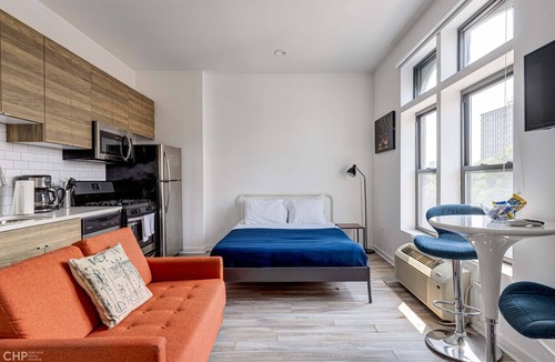 River West Apartment | Cabin 307 by 747 Lofts