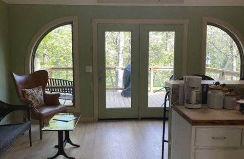 Mid America Cabin | Cabin #4 Italian Flair on the Lake