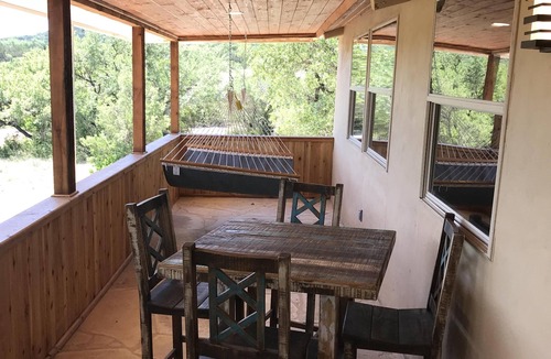 Uvalde Cabin | Cabin 4 of 7 With Private River Access to the Nueces River