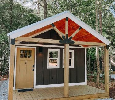 Hartwell Other | Cabin #4 Studio with Kitchenette