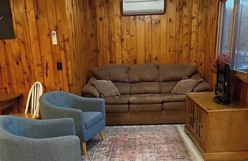 Pine River Cabin | Cabin 6 at Heath's Resort