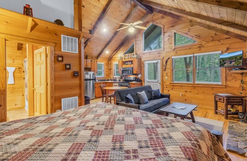 Stanardsville Cabin | Cabin #6 - Laurel Haven | 0 Bed, 1 Bath