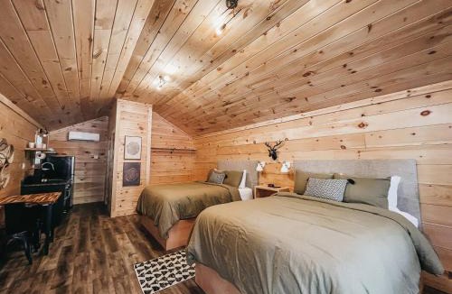 Hartwell Other | Cabin #6 Studio with Kitchenette