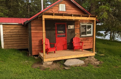 Port Carmen Cabin | Cabin #6 - sunset views over Lake Cecebe