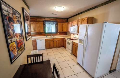 Buchanan Cabin | Cabin 8 at Fishtale Lodge