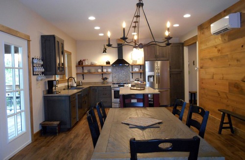 Kimberling City Cabin | Cabin #8 Lakeside Luxury Retreat, Sleeps 10, fire pit, lake views