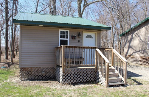 Moscow Cabin | Cabin #8 near beautiful Cedar River.