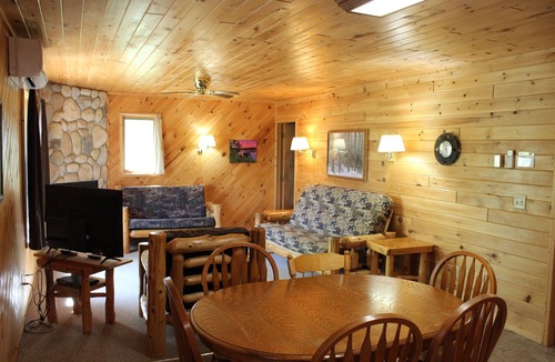 Park Rapids Cabin | Cabin #9 Cozy Lakefront Cabin