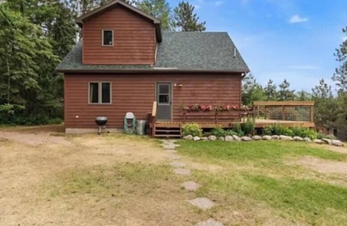 Pine River Cabin | Cabin 9 in Heath's Resort