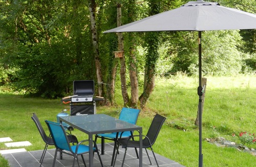 Lourdoueix-Saint-Pierre Cabin | Cabin and spa; the "Cocon du Gast".