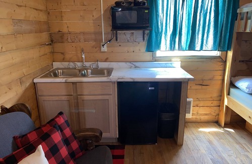 Rawlins Cabin | Cabin A Western Hills Campground
