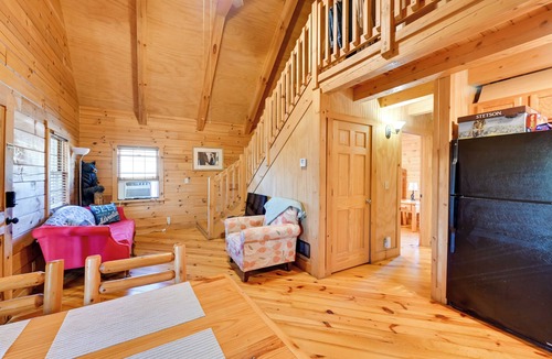 Falls of Rough Cabin | Cabin Along Rough River! Views, Fire Pit & Grill