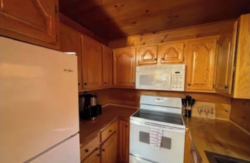 Lake Harmony Cabin | Cabin at Lake Harmony