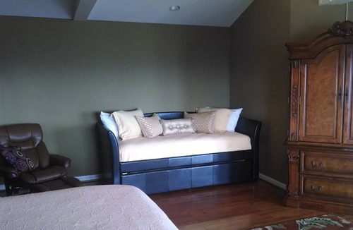 Lookout Mountain House | Cabin at the Ledge