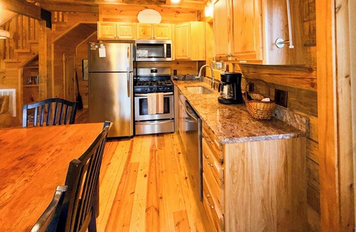 Walland Cabin | Cabin at Walland Forest