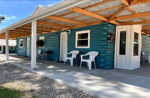 Lebanon Cabin | Cabin B Unit 3, Cast Your Cares Away Here!