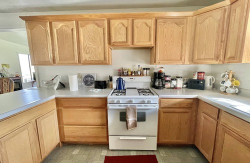 Naches Cabin | Cabin By River off the grid.