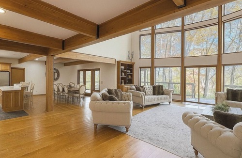 Altamont House | Cabin by the Bluff