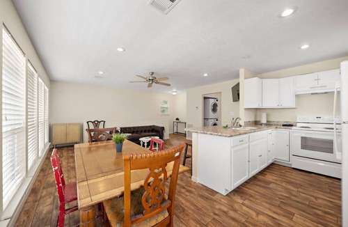 Onalaska House | Cabin by the Lake - Peaceful & Quiet
