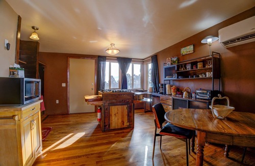 Dove Creek Cabin | Cabin Escape 1 Hr to Moab WiFi A/C