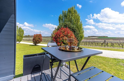 Saint-Ciers-Champagne Cabin | Cabin for 2 with spa