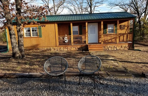 Bokchito Cabin | Cabin for two on 160 Acres,less than 20 min from Choctaw Casino Durant OK