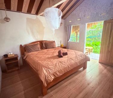Tetebatu House | Cabin in a Family Farm Homestay