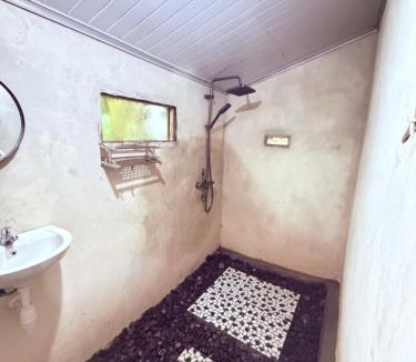 Tetebatu House | Cabin in a Family Farm Homestay