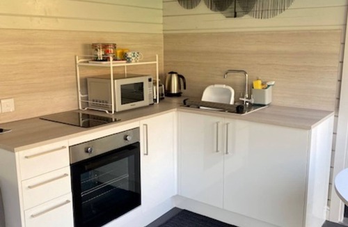 Ferndown Cabin | CABIN IN A GREAT LOCATION