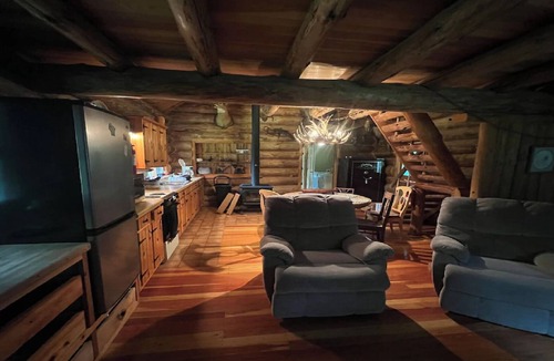 Alma Apartment | Cabin in Alma with fireplace
