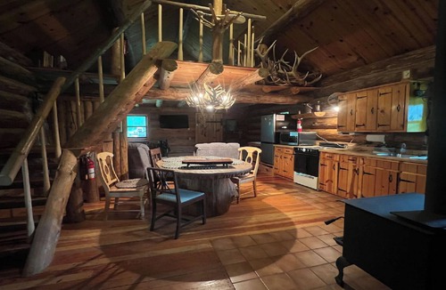 Alma Apartment | Cabin in Alma with fireplace