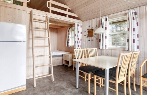 Nr. Lyngby House | Cabin in camping resort with patio