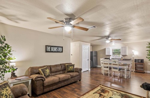 Mena House | Cabin in Ouachita Mountains near State Park