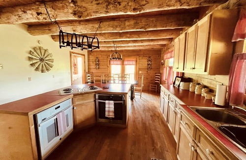 Ceres Cabin | Cabin in the Blue Ridge.