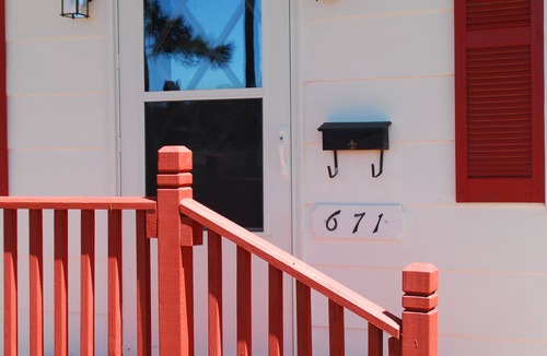 Grubville House | Cabin in the pine forest 2 br, 1 bath near Lonedell, MO