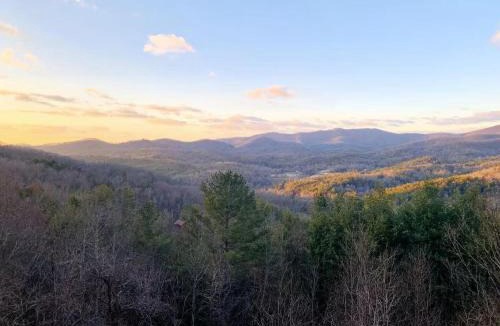 Mineral Bluff House | Cabin in the Sky