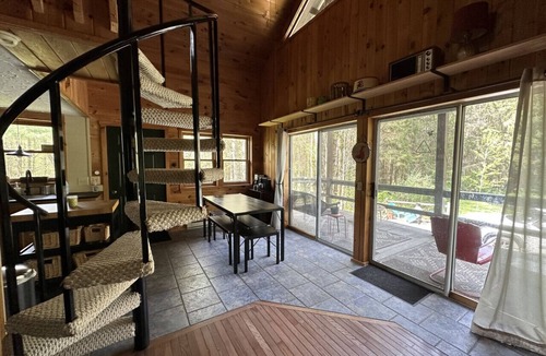 Branchport Cabin | Cabin in the woods near the Finger Lakes