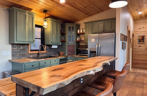Clarksville Cabin | Cabin in the Woods
