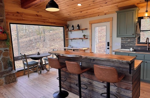 Clarksville Cabin | Cabin in the Woods