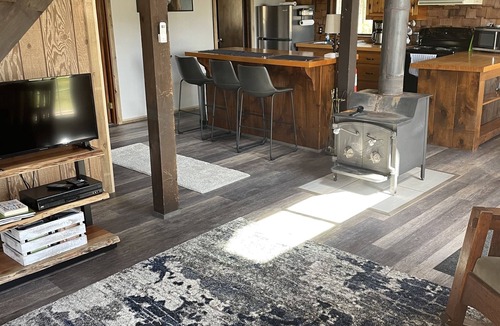 White Mills House | Cabin in the woods