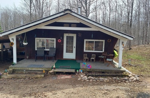 Rumely Cabin | Cabin in the woods