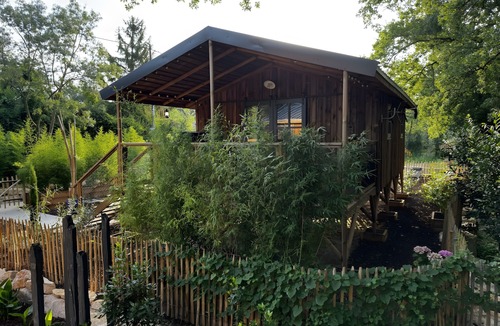 Clermont-l'Herault Cabin | Cabin 'L'arbousier' with Private Terrace, Private Garden and Air Conditioning