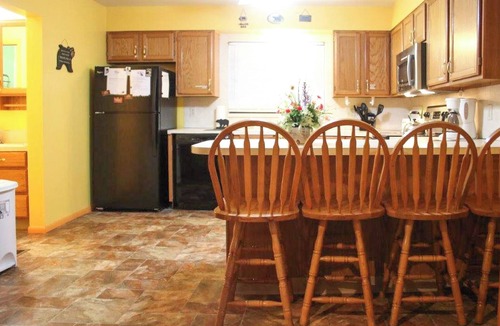 West Yellowstone Cabin | Cabin Less Than 1 Mi to Yellowstone Nat'l Park!
